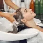 مساج فروة الرأس