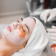 عناية بالوجه